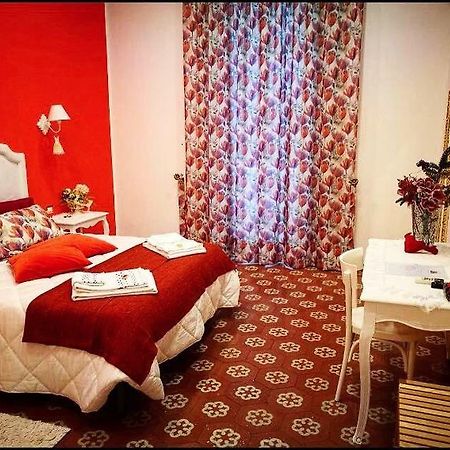 B&B Resta Cu Mme Napoli Bagian luar foto