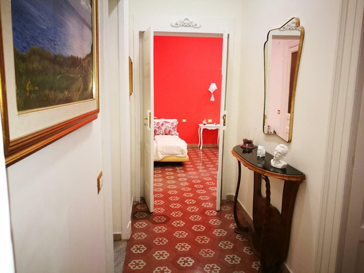 B&B Resta Cu Mme Napoli Bagian luar foto