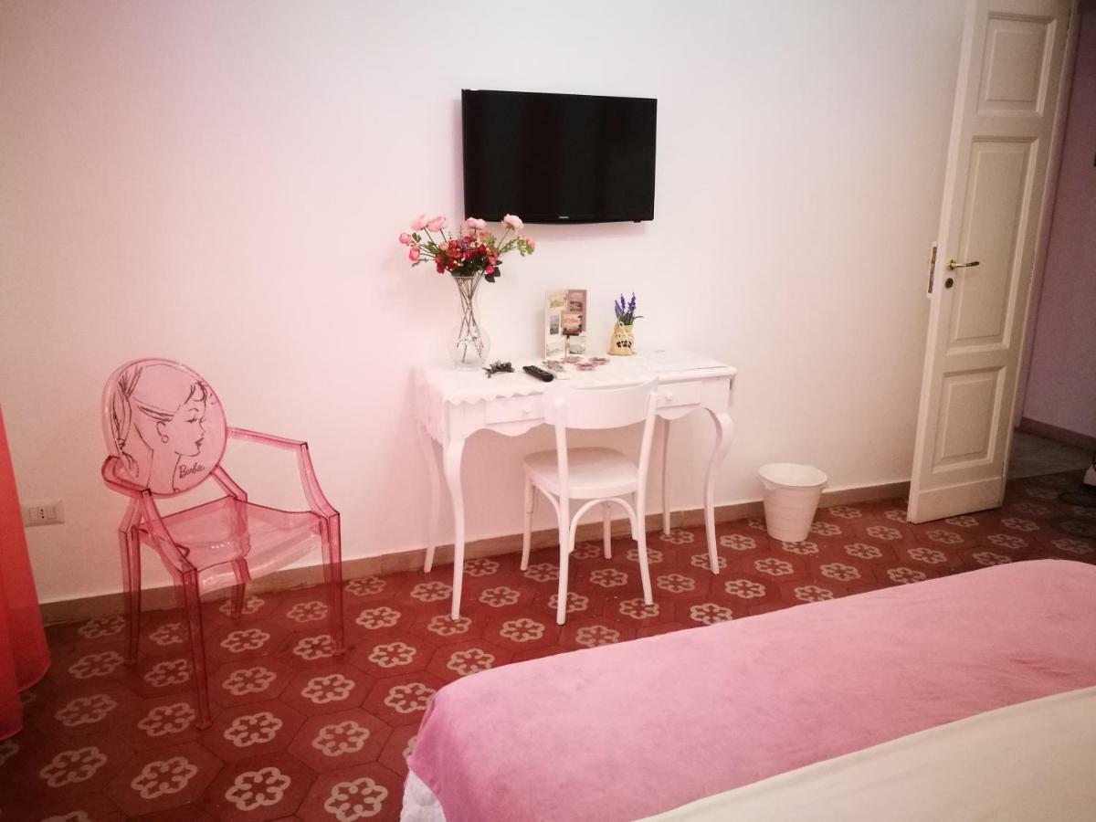 B&B Resta Cu Mme Napoli Bagian luar foto